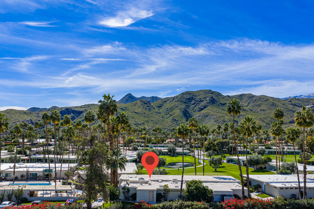 199 Desert Lakes Drive