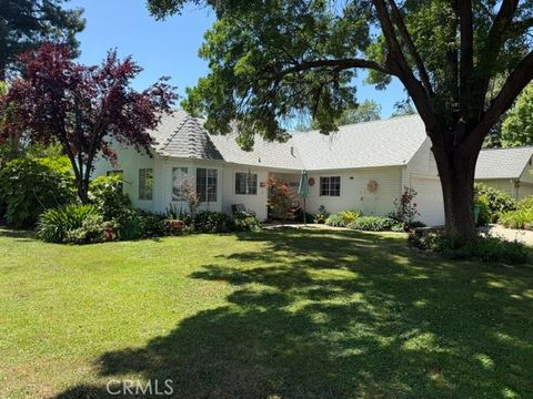 Photo of 23 Carriage Ln, Chico, CA 95926 (MLS # SN26113153)