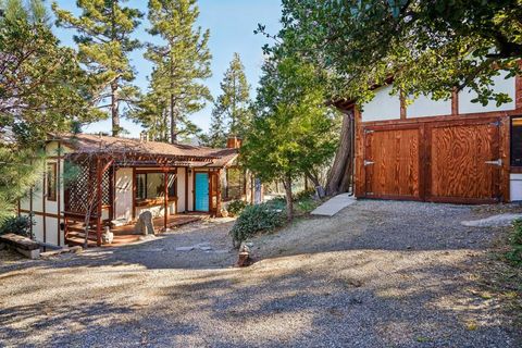 Photo of 52440 Double View Drive, Idyllwild, CA 92549 (MLS # 219145100DA)
