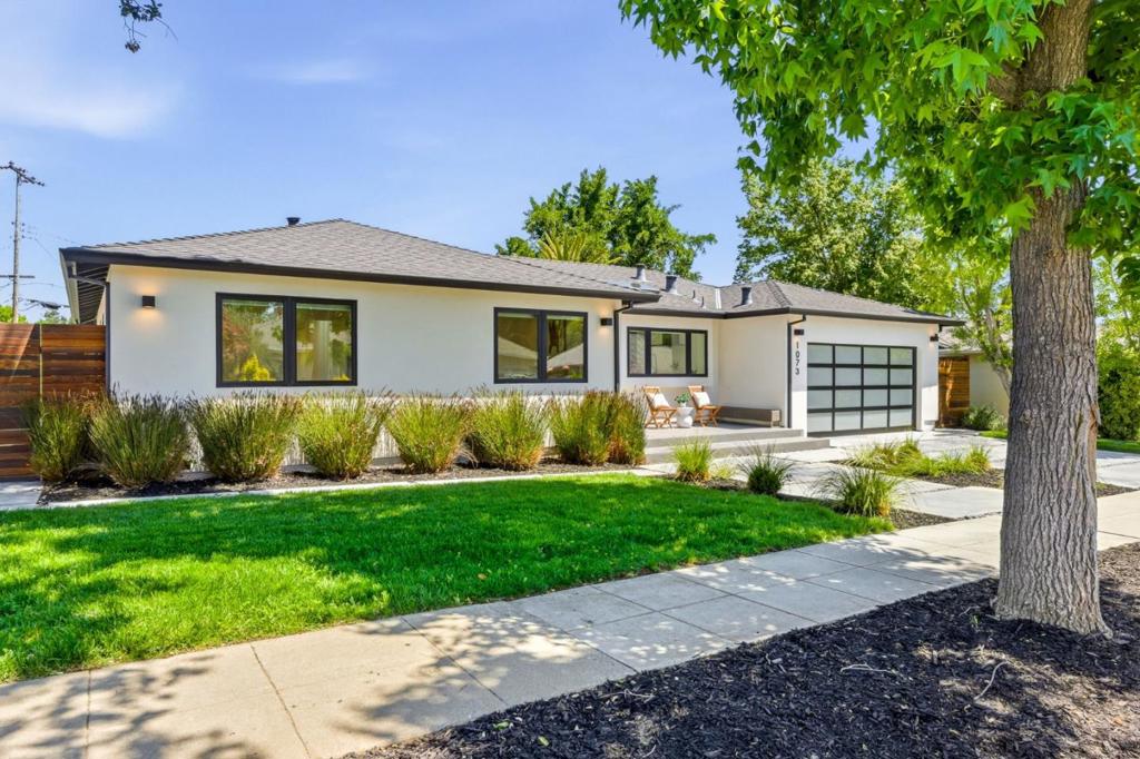 1073 Celilo Drive