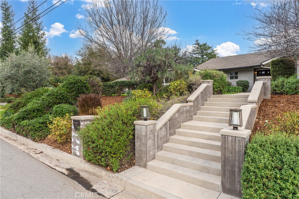 12669 Valley View Lane