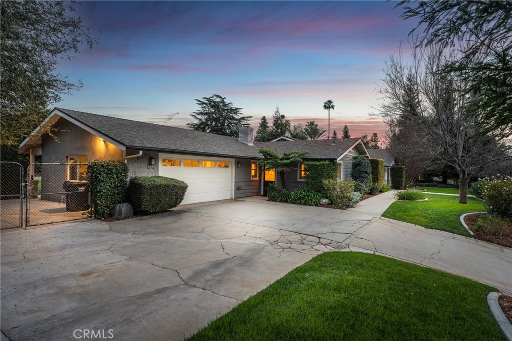 12669 Valley View Lane