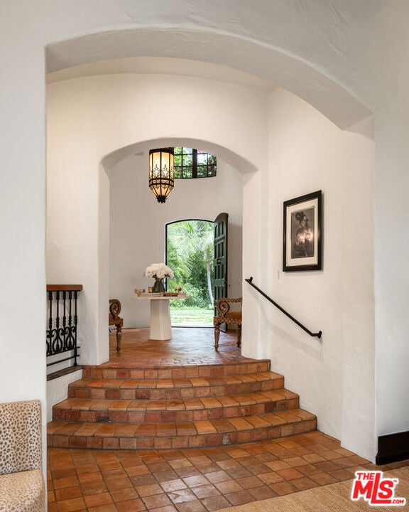 2809 Nichols Canyon Road
