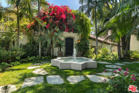 Photo of 2809 Nichols Canyon Road, Los Angeles, CA 90046 (MLS # 26101881)