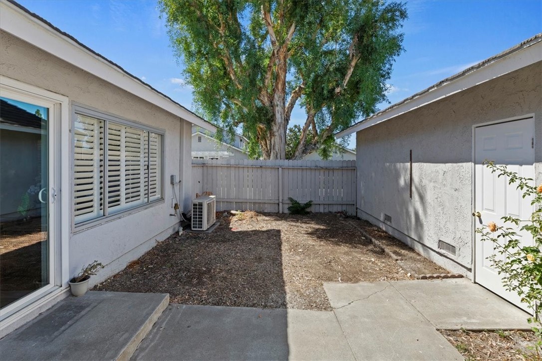 PALM GARDENS - Residential