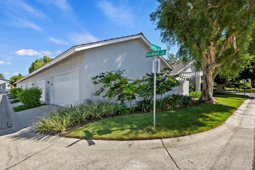 2318 Blackfoot Avenue