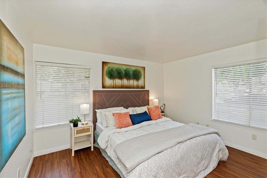 PALM GARDENS - Residential