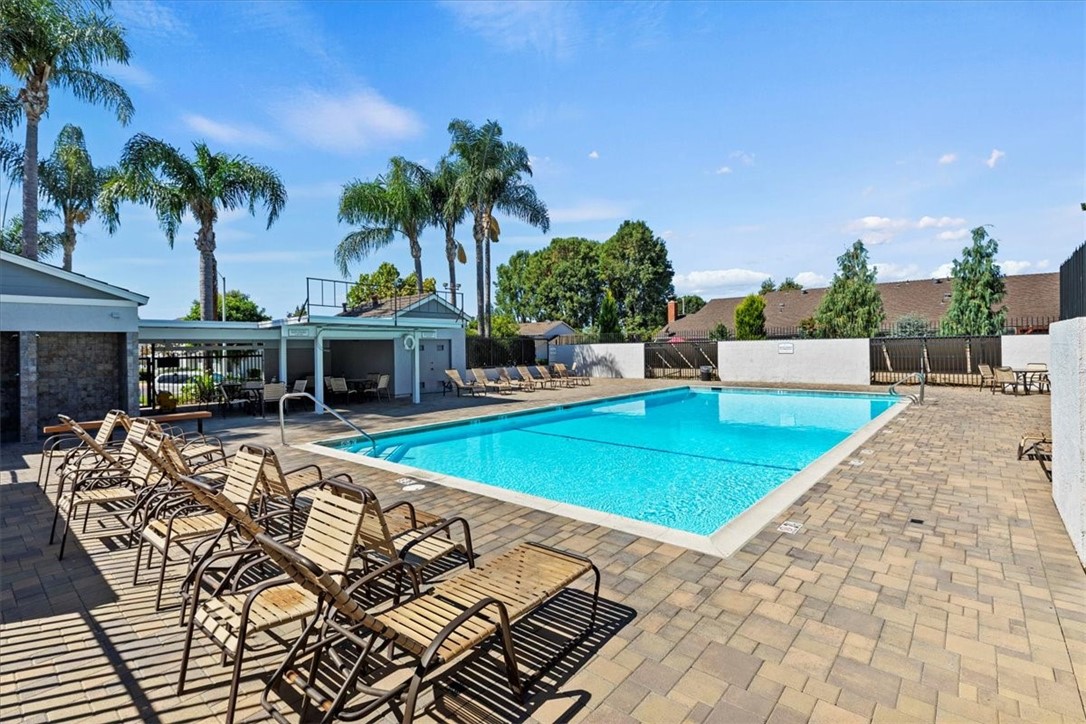PALM GARDENS - Residential