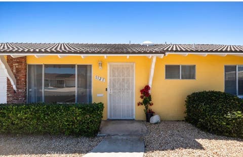 Photo of 1121 W Mayberry AVE, Hemet, CA 92543 (MLS # SW26145881)