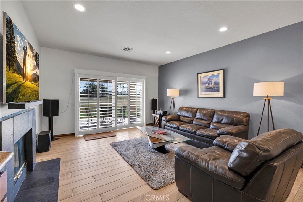 Desert Falls C.C. (32405) - Residential
