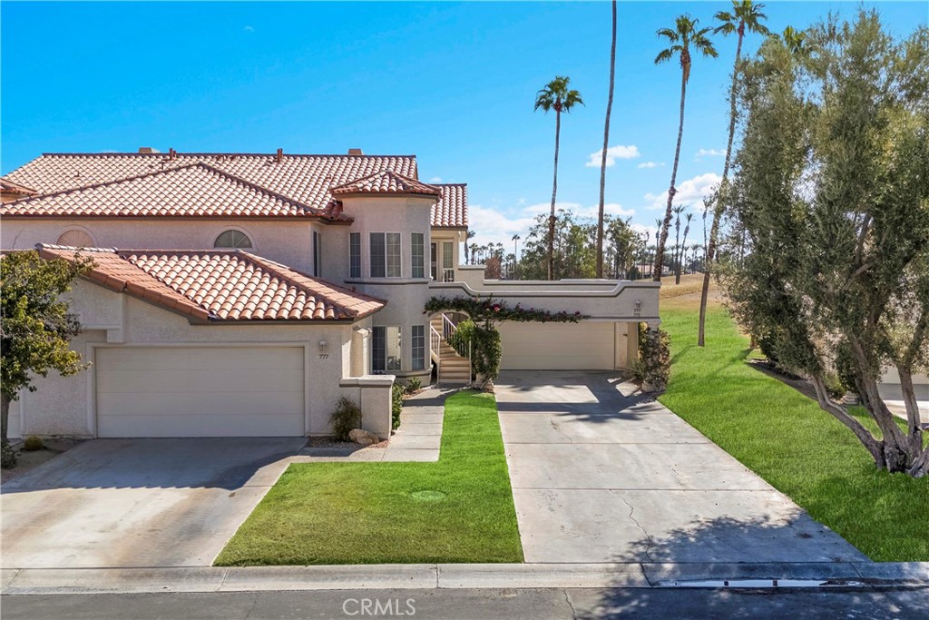 Desert Falls C.C. (32405) - Residential