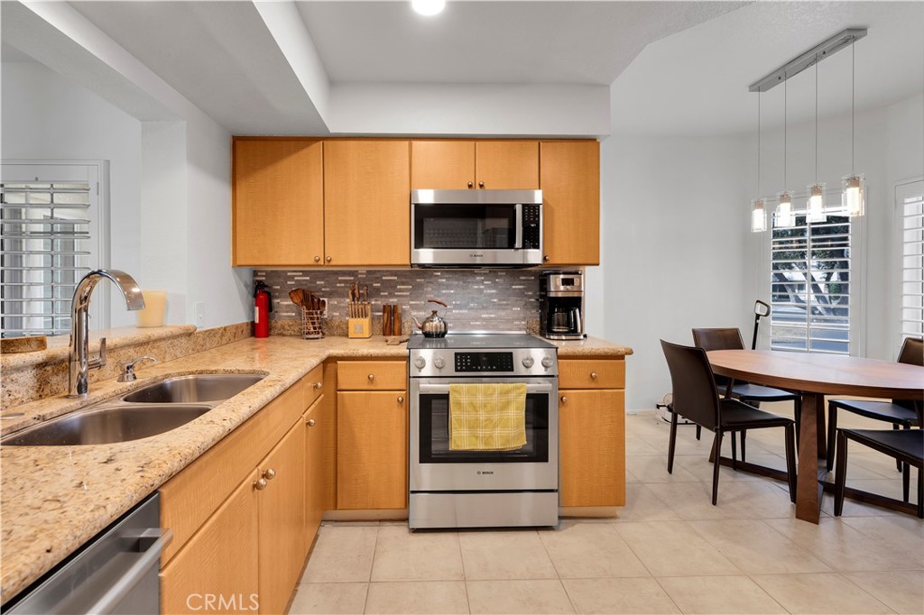 Desert Falls C.C. (32405) - Residential