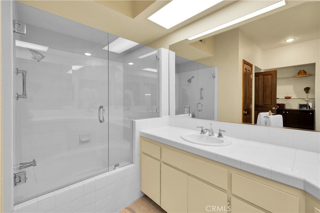 Desert Falls C.C. (32405) - Residential