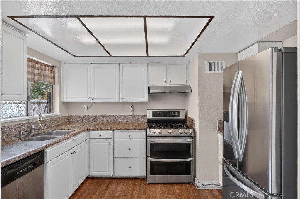 25159 Bay