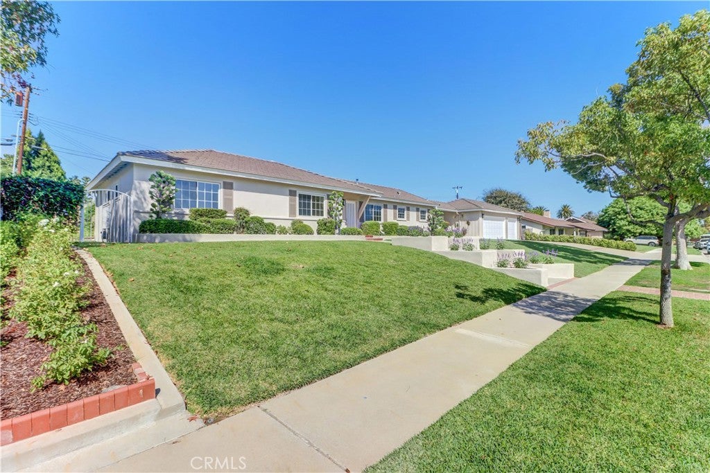 1521 Melody Lane