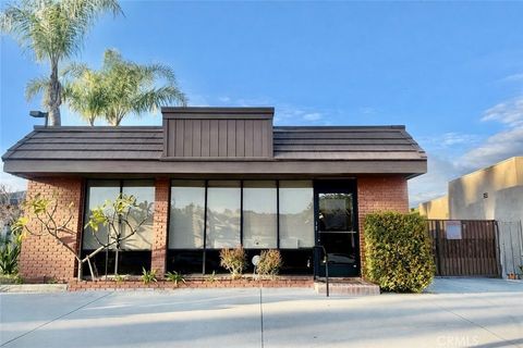 Photo of 633 E Route 66, Glendora, CA 91740 (MLS # CV26043014)