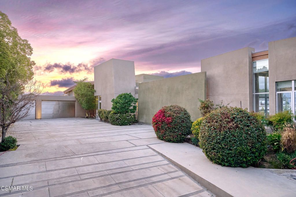 Photo of 3681 Alomar Drive, Sherman Oaks, CA 91423 (MLS # 225005012)