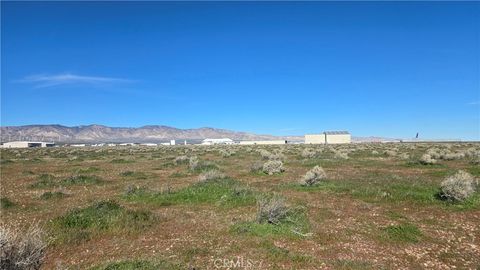 Photo of 0 Hwy 58 Business & Lonebutte Rd, Mojave, CA 03501 (MLS # SR26011520)
