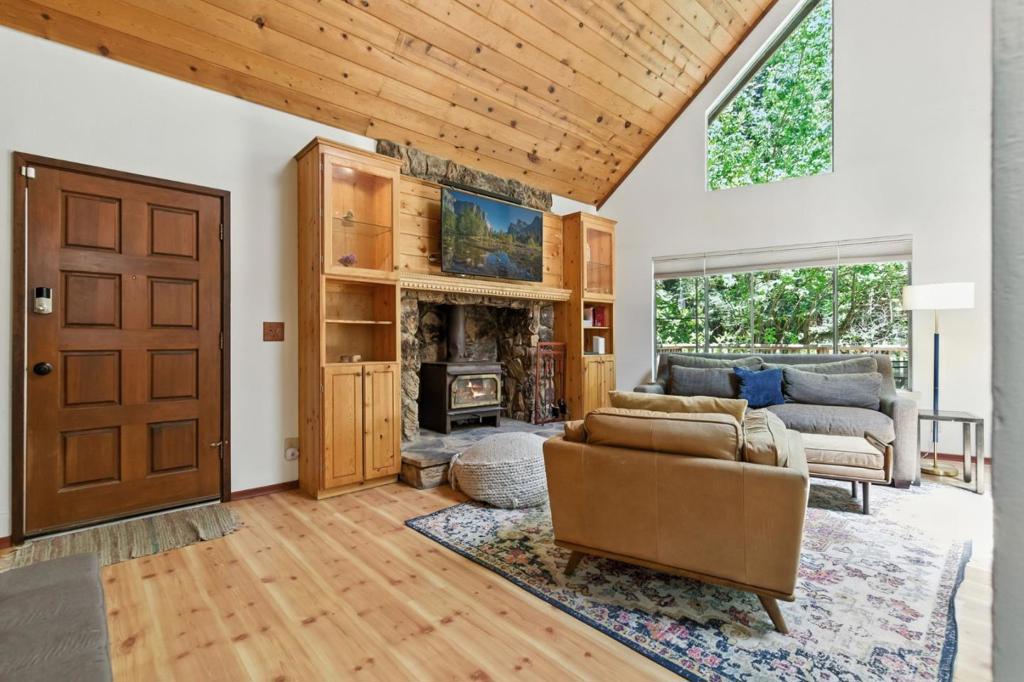 17666 Navajo Trail, Los Gatos CA 95033