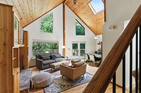 Photo of 17666 Navajo Trail, Los Gatos, CA 95033 (MLS # ML82050409)