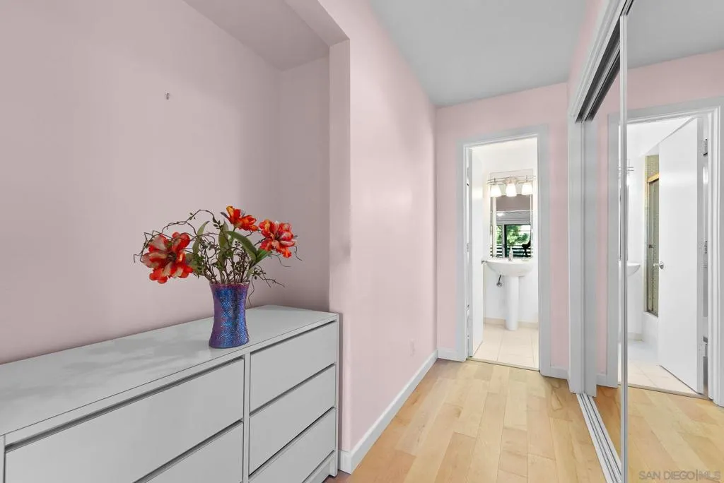 Coronado, California 92118, United States, 4 Bedrooms Bedrooms, ,4 BathroomsBathrooms,Residential,Active,252822