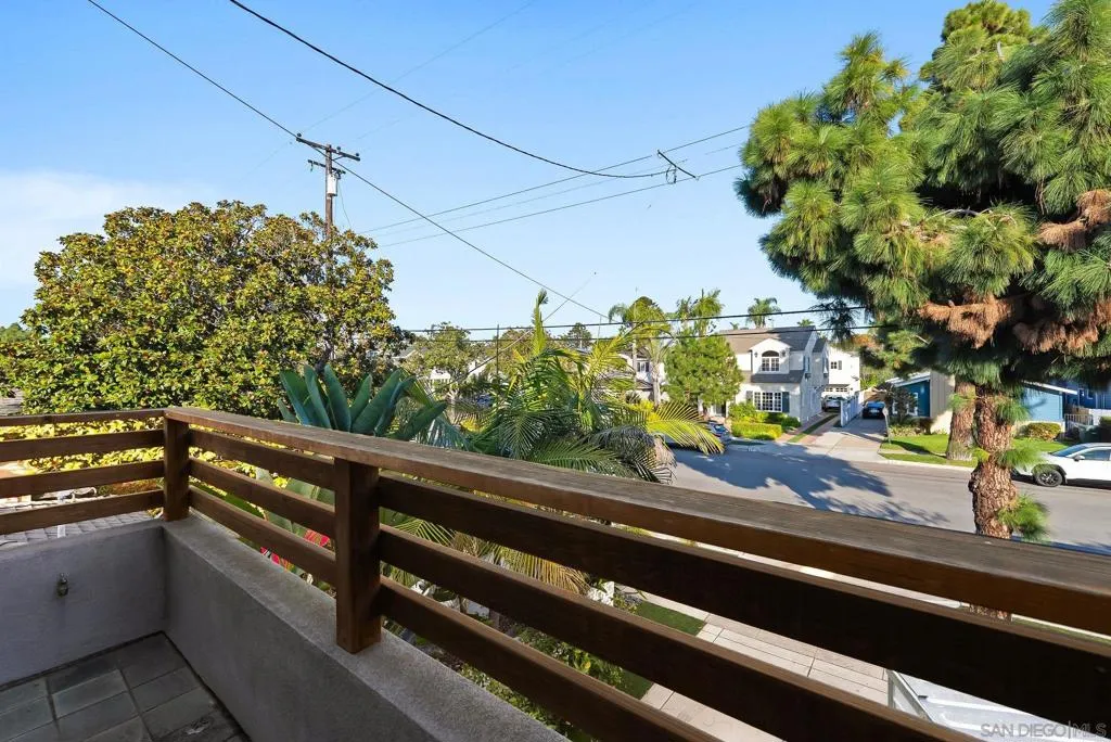 Coronado, California 92118, United States, 4 Bedrooms Bedrooms, ,4 BathroomsBathrooms,Residential,Active,252822