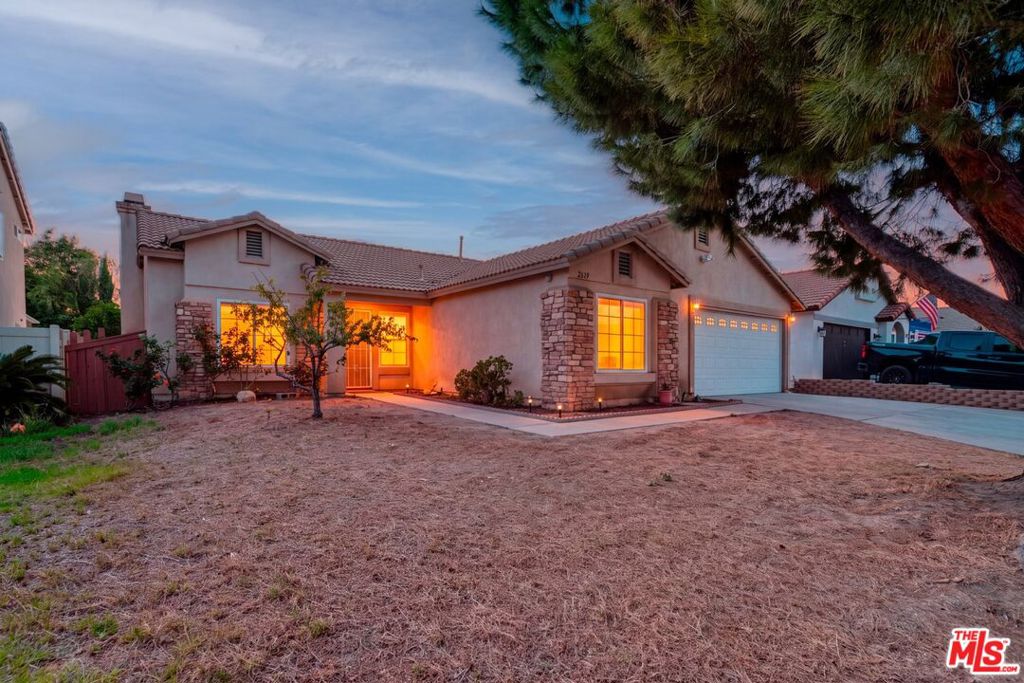 2619 W Windhaven Drive