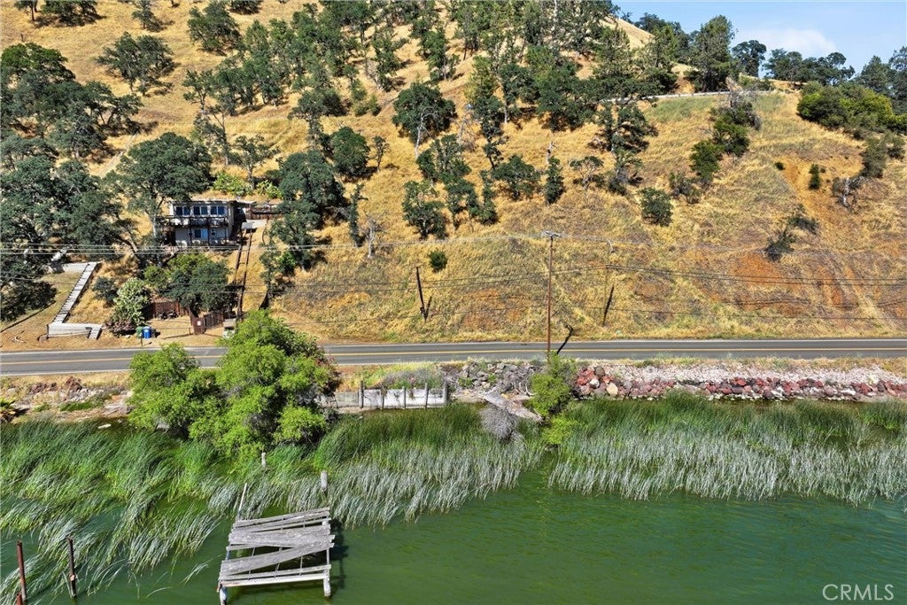 12690 Lakeshore