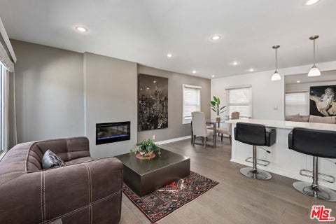 Photo of 6440 W 87th Place, Los Angeles, CA 90045 (MLS # 26990153)