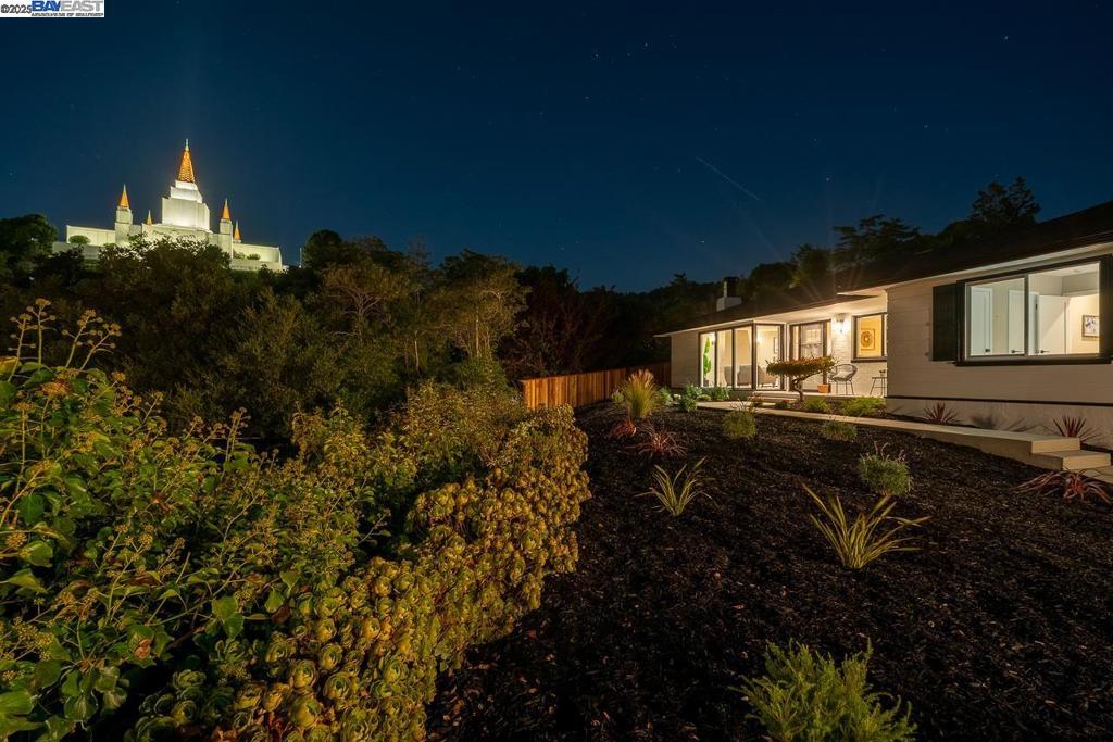 LINCOLN HIGHLAND - Residential