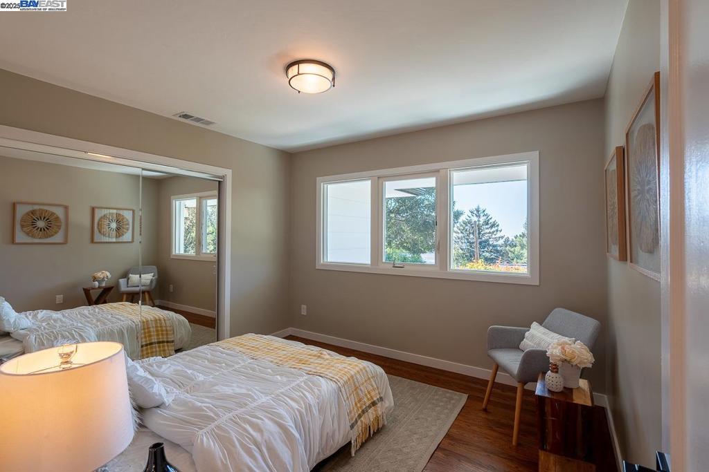 LINCOLN HIGHLAND - Residential