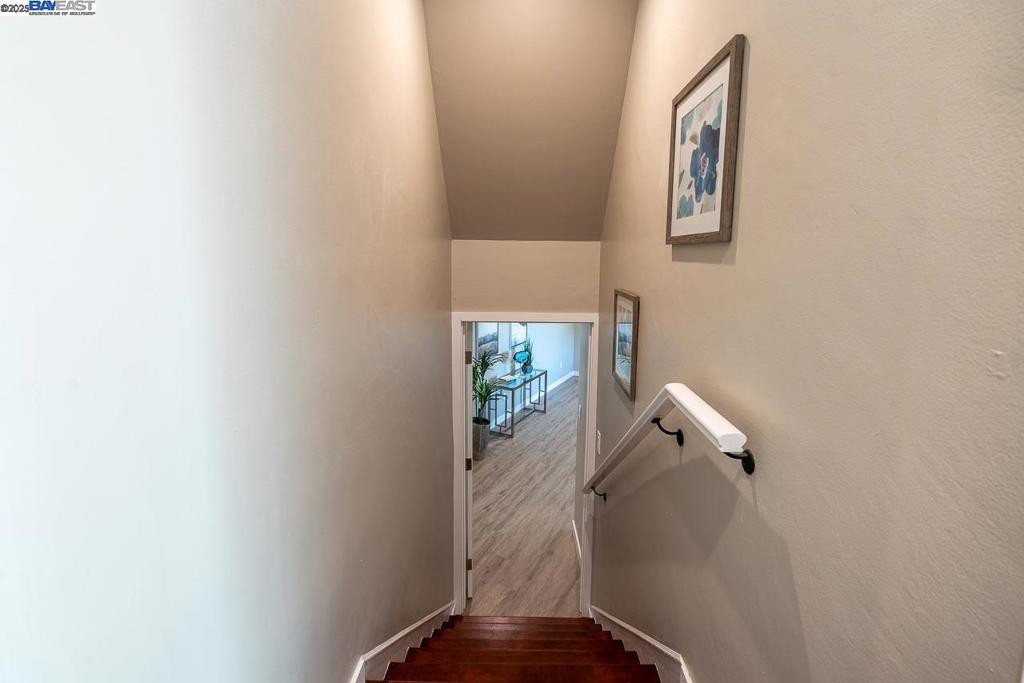 LINCOLN HIGHLAND - Residential