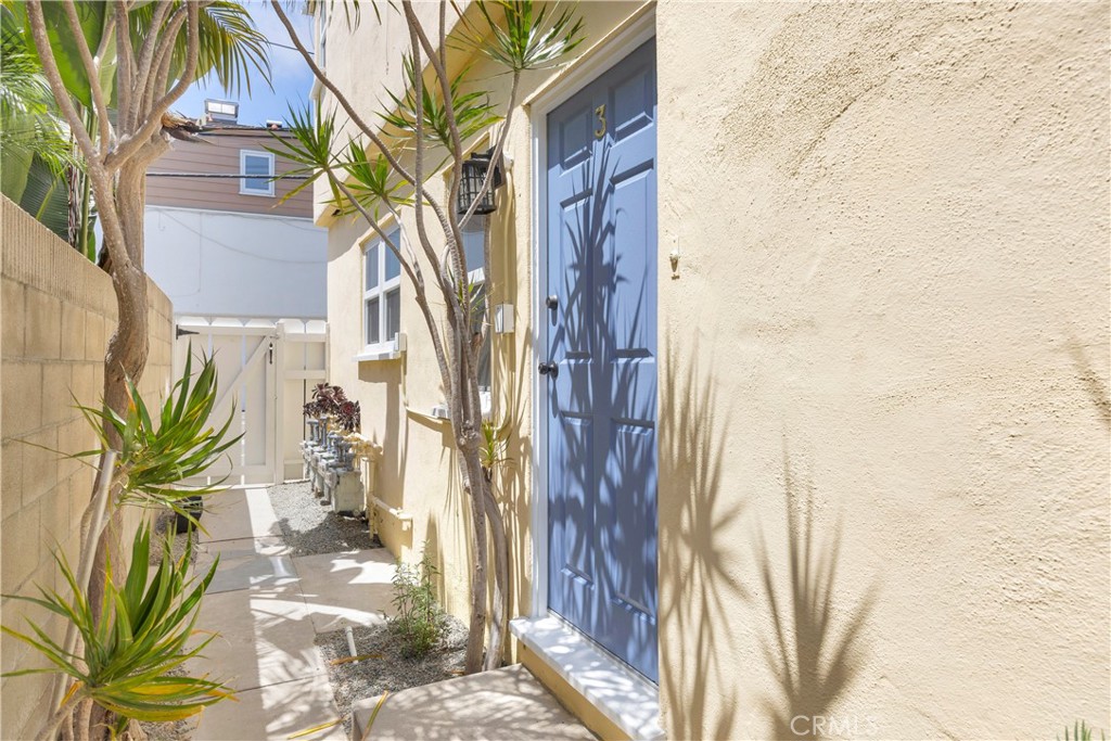220 Cliff Drive 3