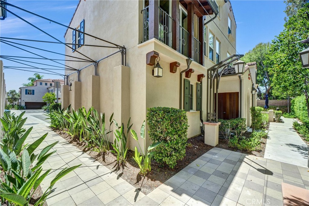 104 Borrego
