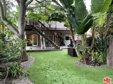 Photo of 1019 Camino Real Real, Redondo Beach, CA 90277 (MLS # 26656469)