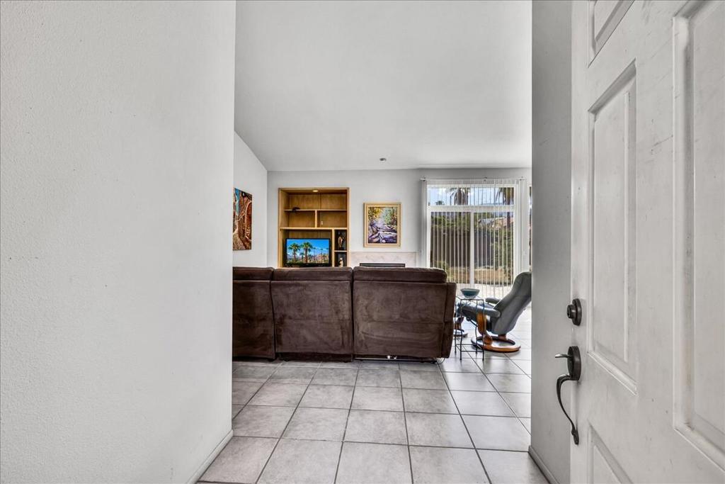 36719 Avenida Del Sol