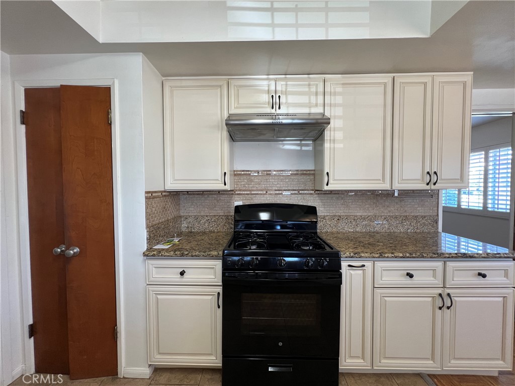 921 Donnybrook Avenue