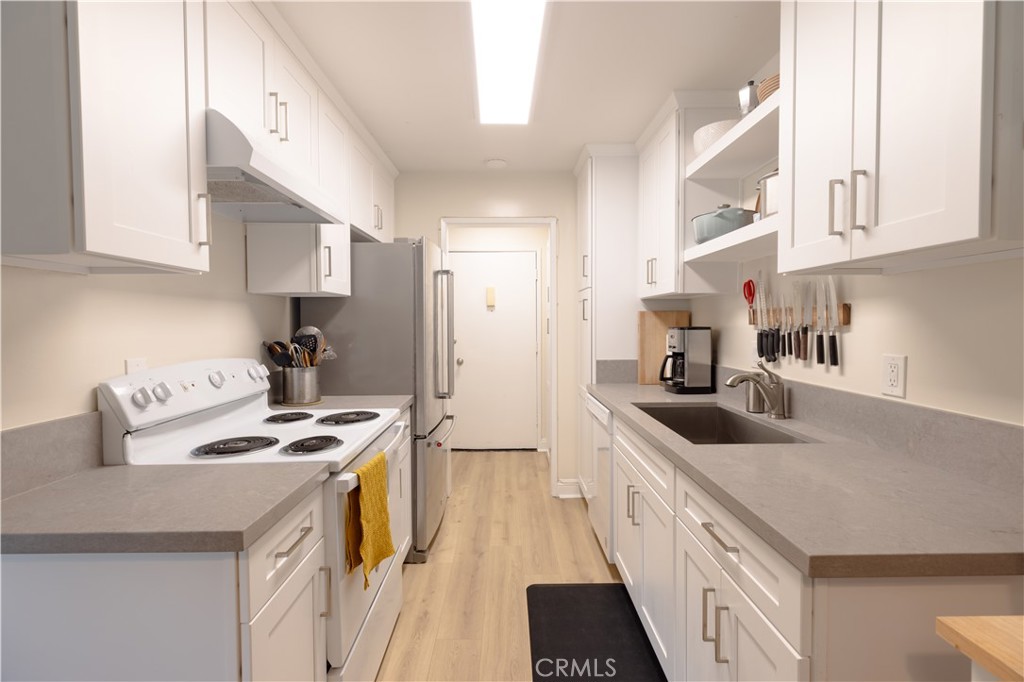 12200 Montecito Road B120