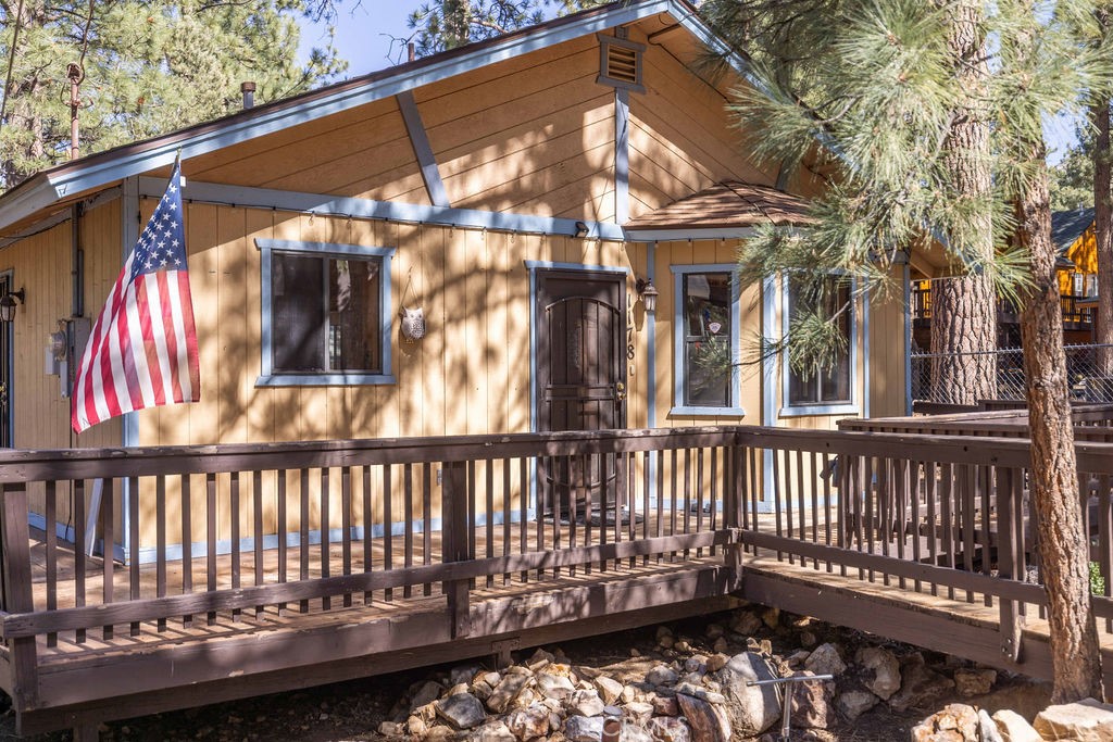 1178 Pine Ridge Lane
