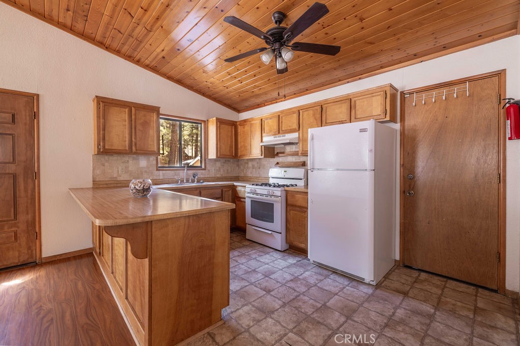 1178 Pine Ridge Lane