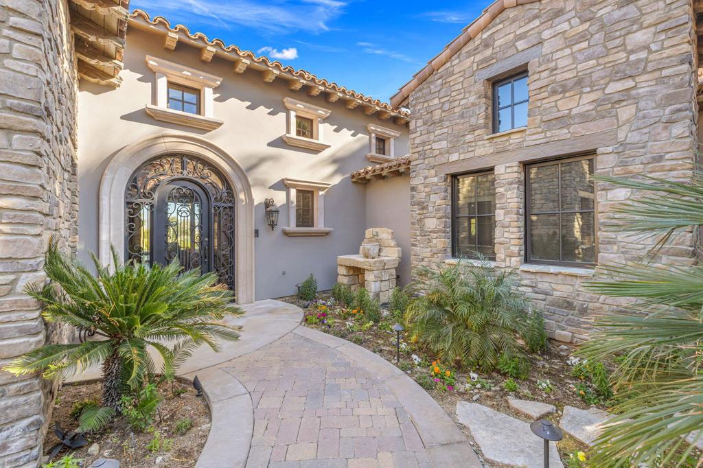 49659 N Canyon View Drive