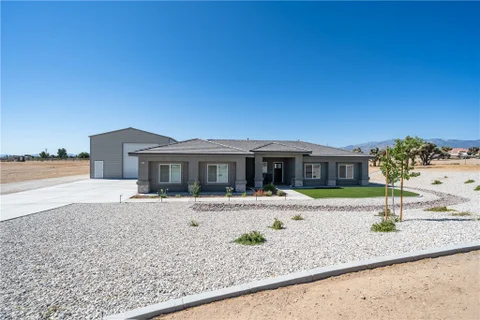 MLS: CV26174847