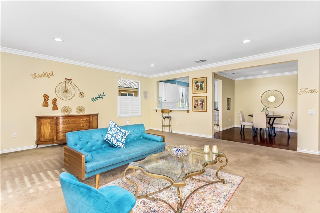 Four Seasons - Residential