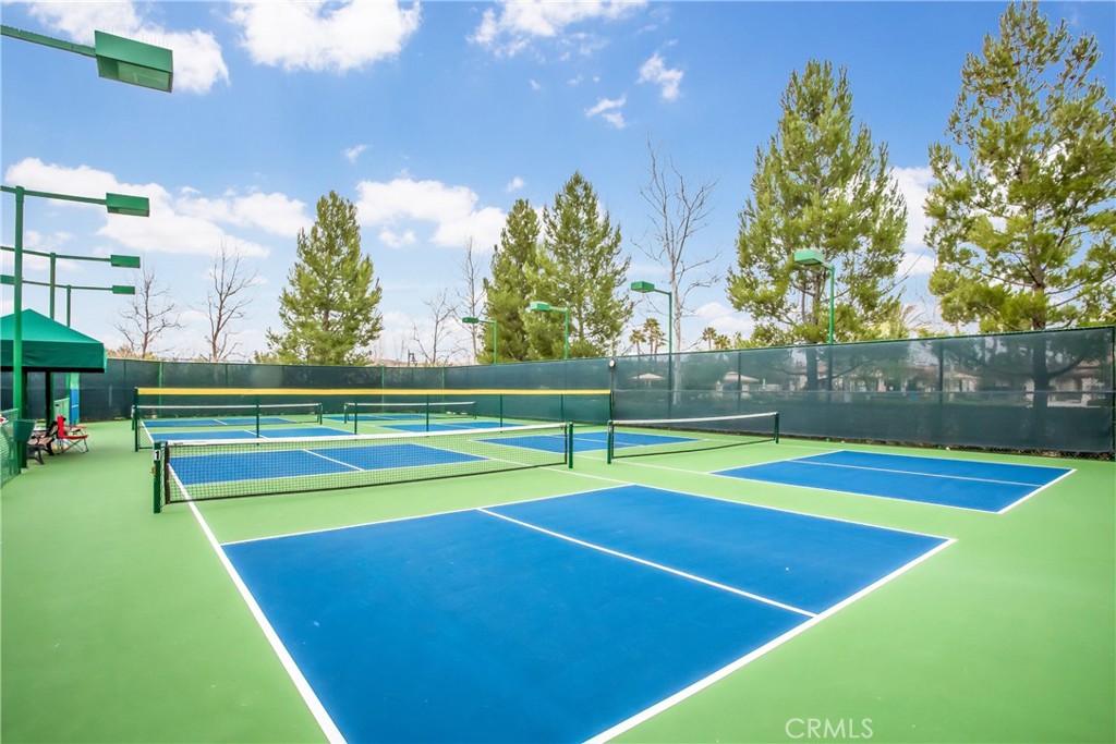 Four Seasons - Residential