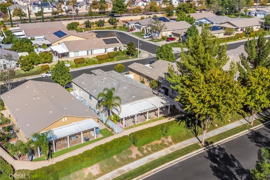 Four Seasons - Residential