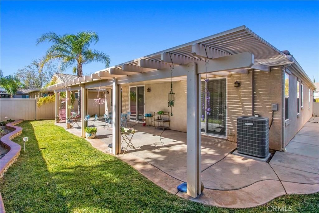 Four Seasons - Residential