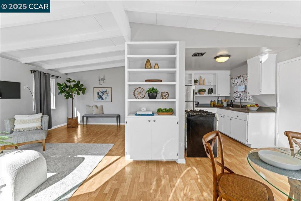 LEROY HEIGHTS - Residential