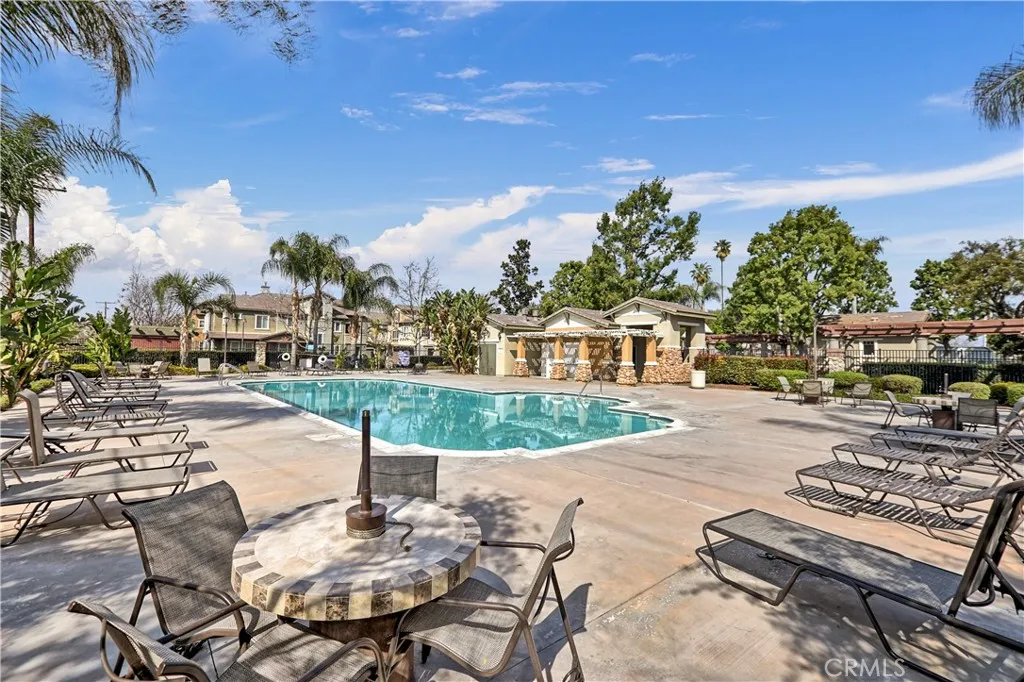 Riverside, California 92505, United States, 3 Bedrooms Bedrooms, ,3 BathroomsBathrooms,Residential,Active,2036