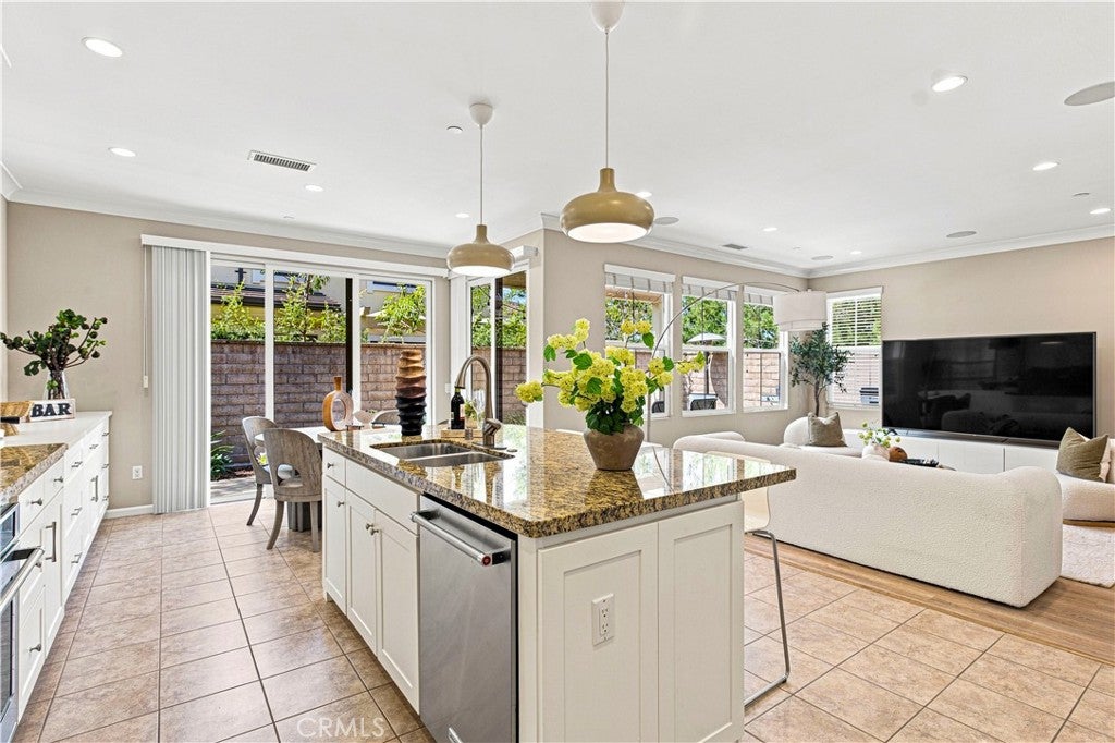 259 Rodeo, Irvine CA 92602 - Photo 18
