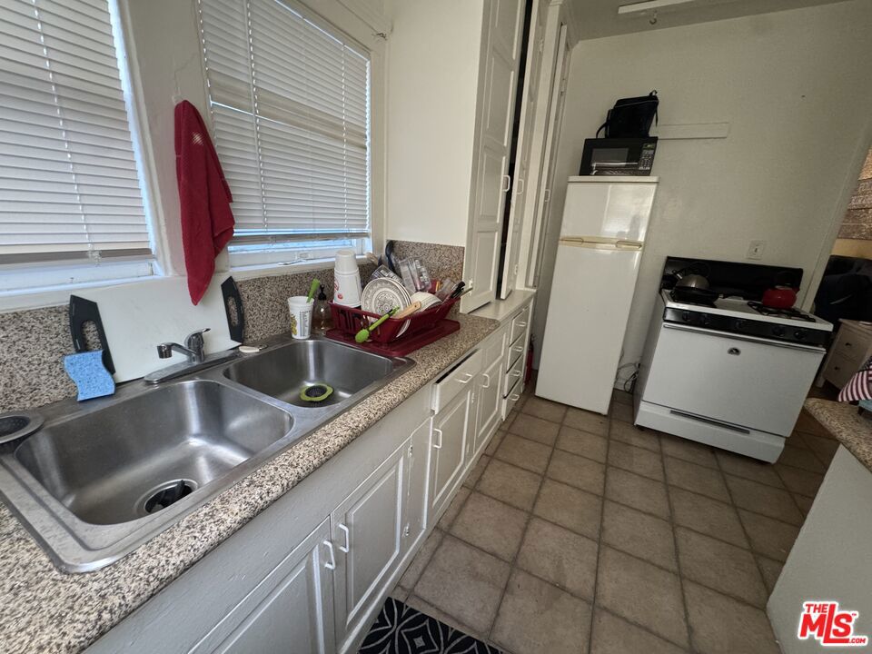 20 -22 Breeze Avenue